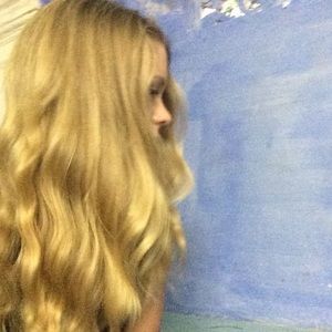 Meet your Posher, Laurie